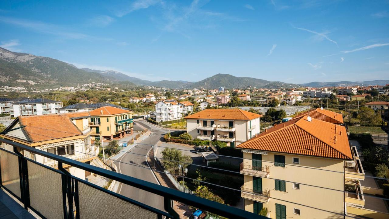 Maison Olga - Incantevole Nuovo Trilocale Vista Mare Con Parcheggio Borghetto Santo Spirito Exterior photo